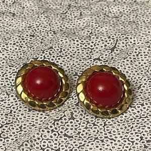 37 Trifari Elegant Gold and Red Earrings